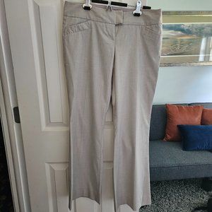 The Limited Drew fit 4 S Short Beige Pants